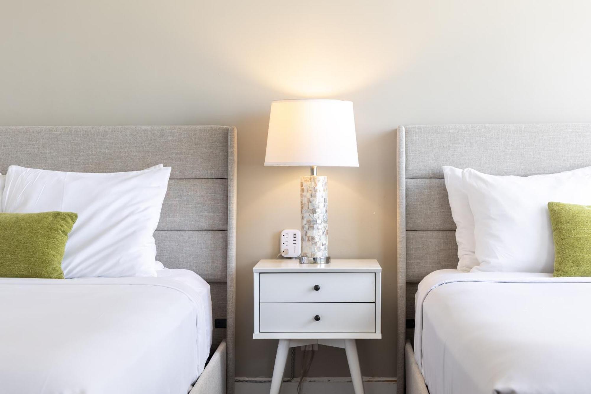 Aloha Vibes With Ocean Views, Near Beach & Parking! Honolulu Extérieur photo