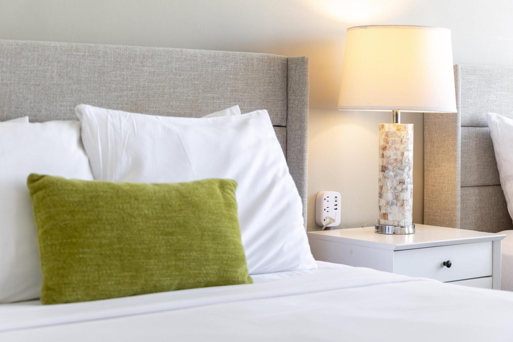Aloha Vibes With Ocean Views, Near Beach & Parking! Honolulu Extérieur photo