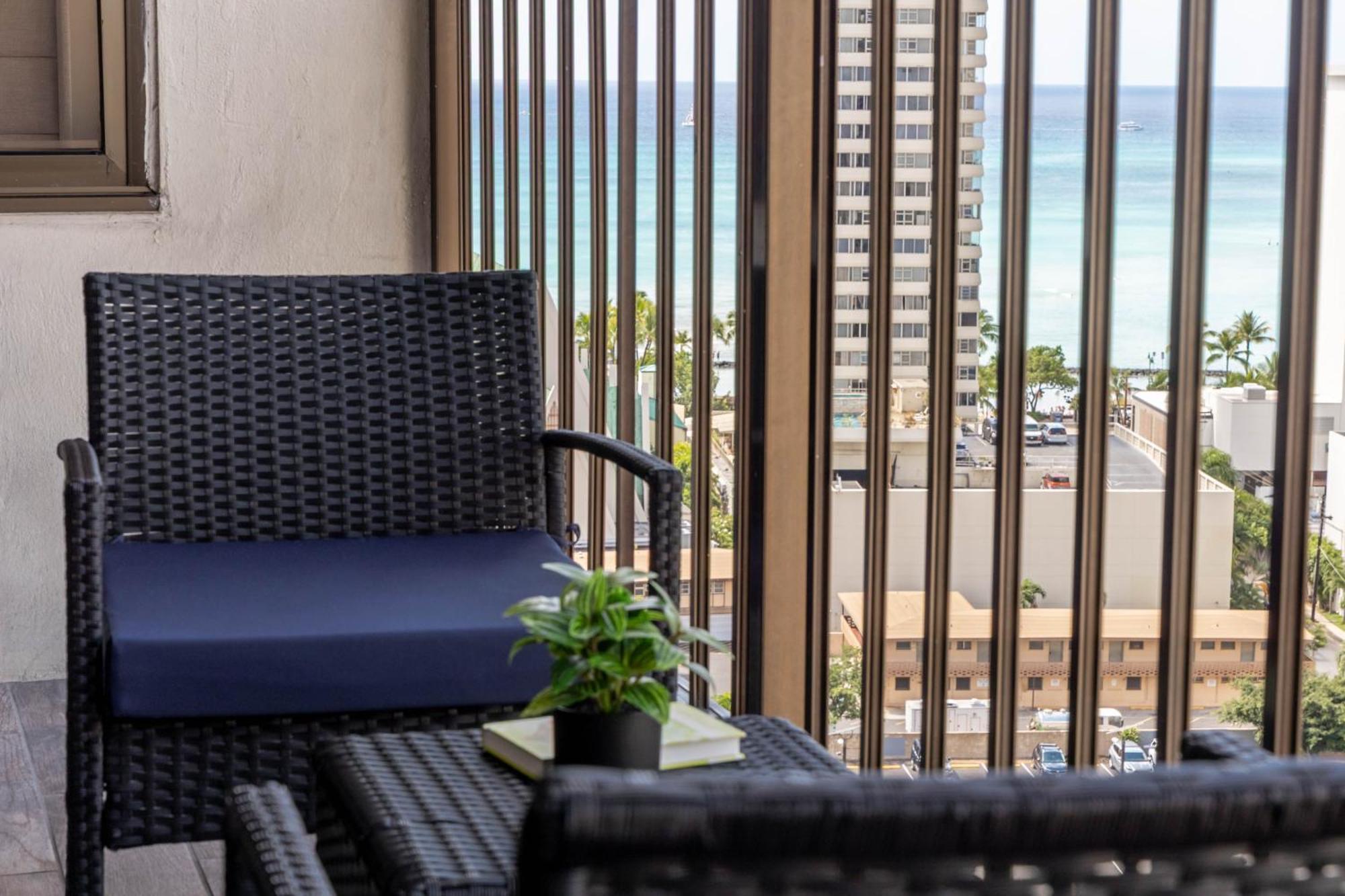 Aloha Vibes With Ocean Views, Near Beach & Parking! Honolulu Extérieur photo